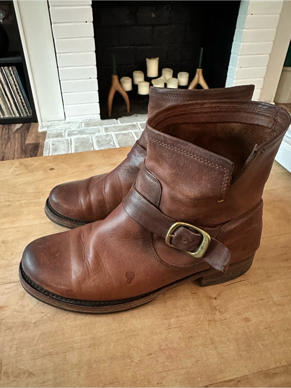 Frye Veronica Bootie, Redwood, size 9